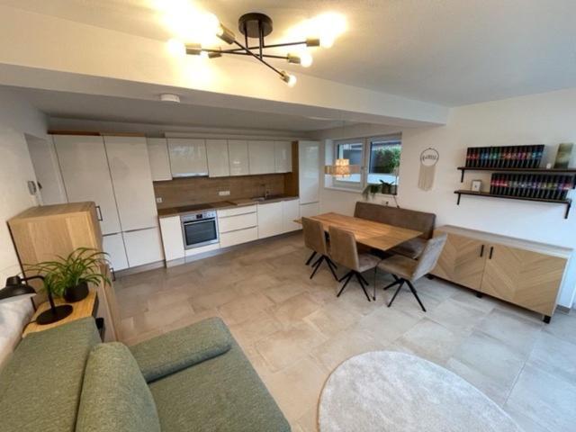 Ferienwohnung Familiengarten Volders Екстериор снимка